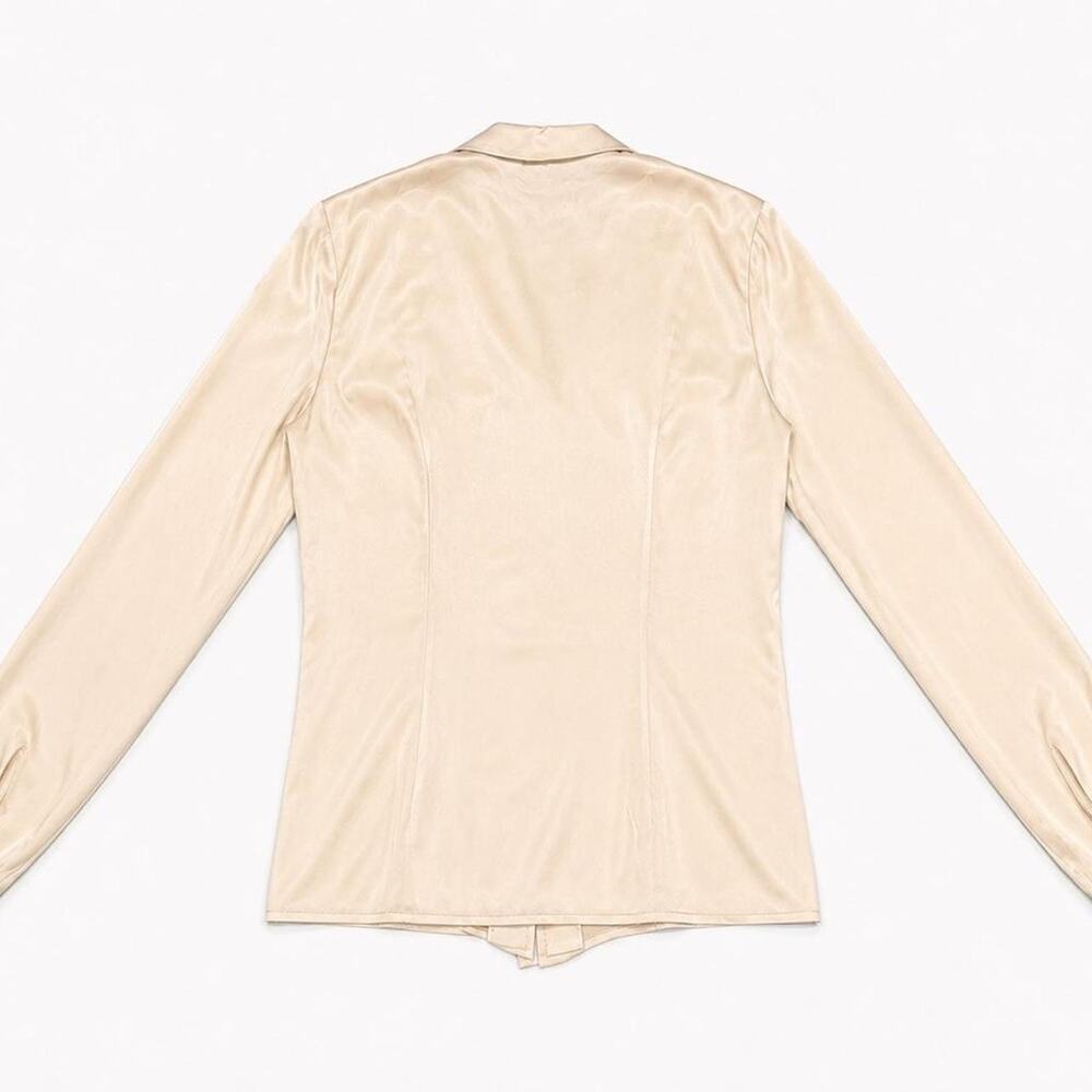 Vintage ISHYU 100% Silk Champagne Blouse Princess Seam Button Front Size 2 - Picture 3 of 5